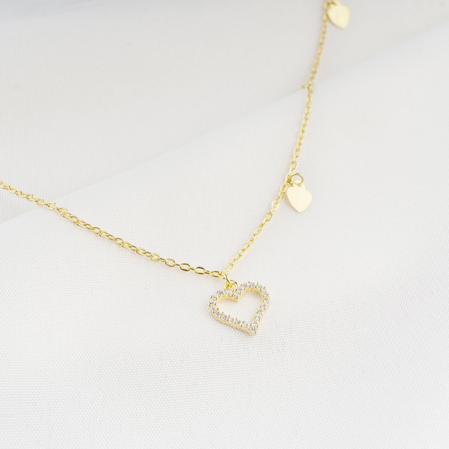 Zircon Plain Heart Necklace