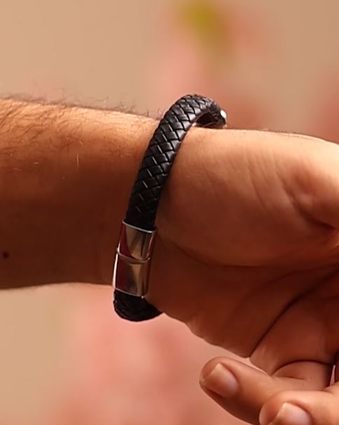 اسورة القفل الامريكي